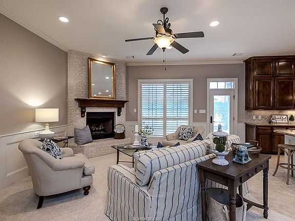 4th image of 3900 Park Meadow Ln