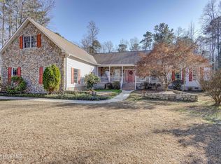 255 Freshwater Dr, Blounts Creek, NC 27814