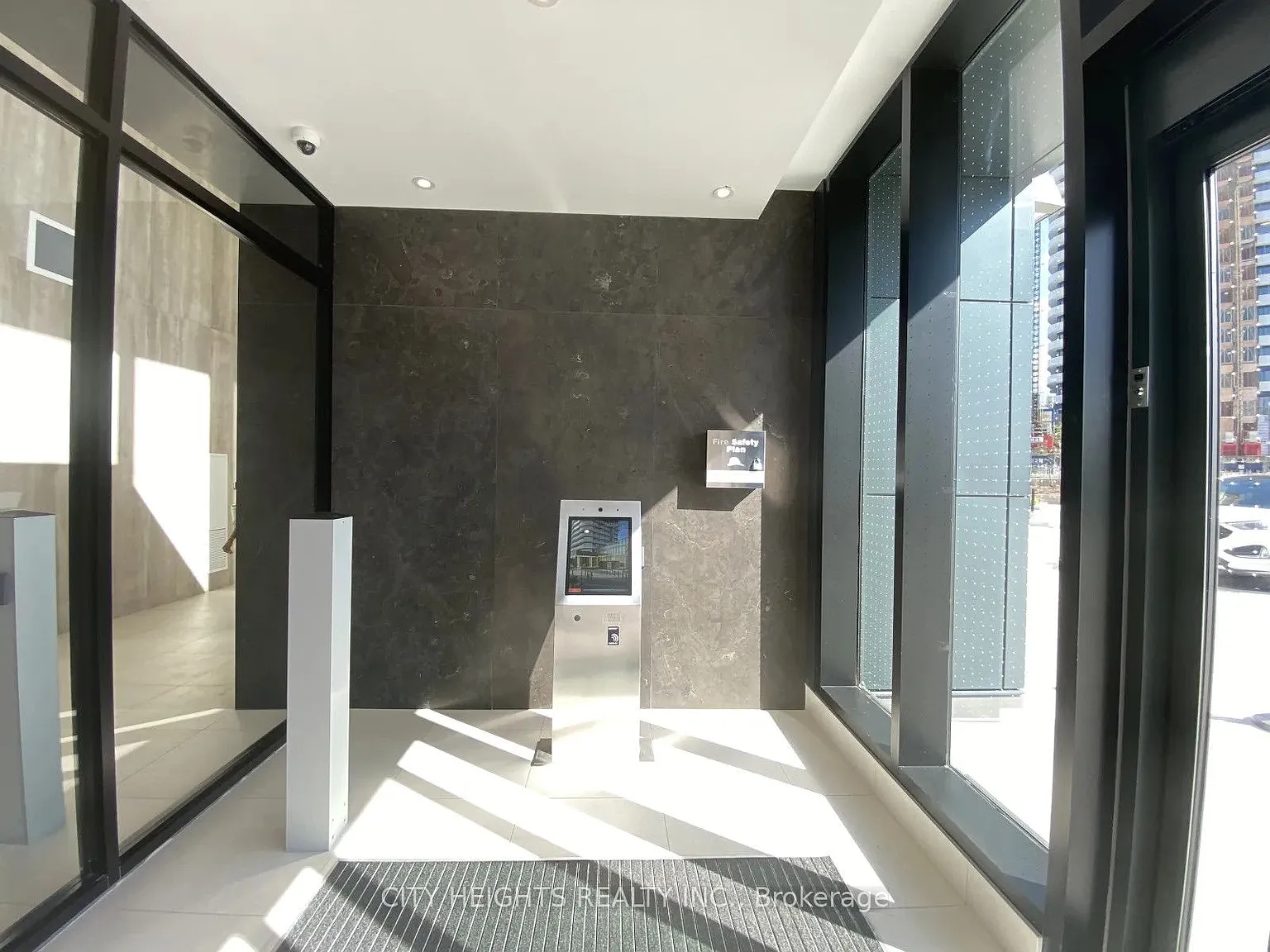 2 bed, $2,700 — Photo 4
