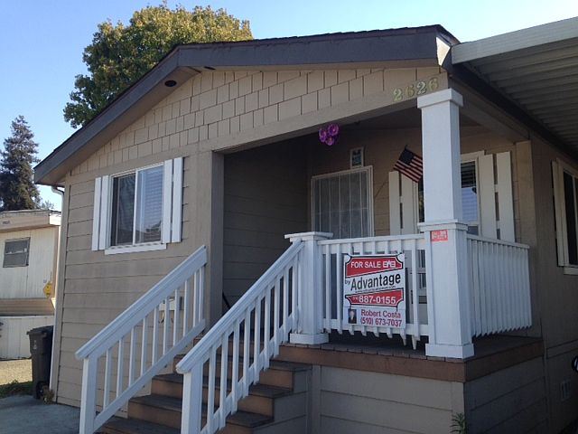 1st image of 2626 Parkside Dr