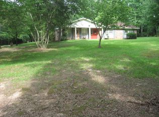 2506 Ridge Rd, Columbus, MS 39705