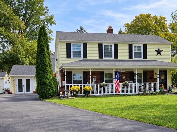 356 Golf View Rd, Lafayette Hill, PA 19444