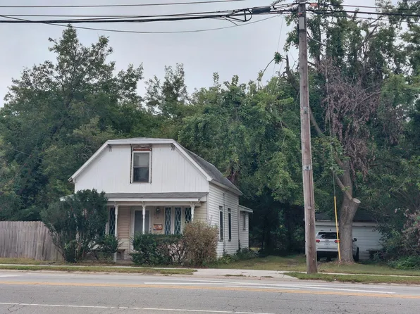 219 S Broad St, Griffith, IN 46319