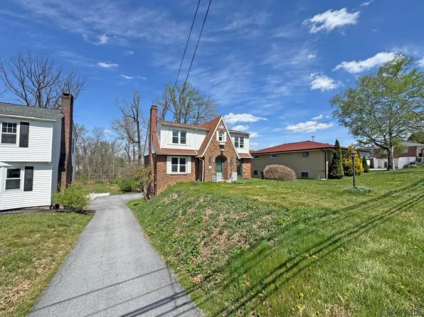 613 Demuth St, Johnstown, PA 15904