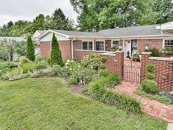 2nd image of 4401 N Thistle Dr