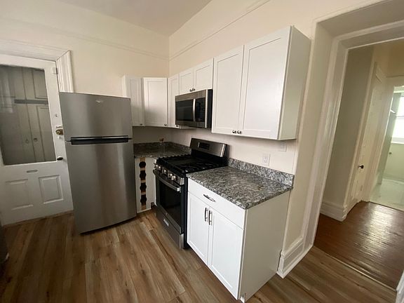 4th image of 420 W School House Ln APT 1F