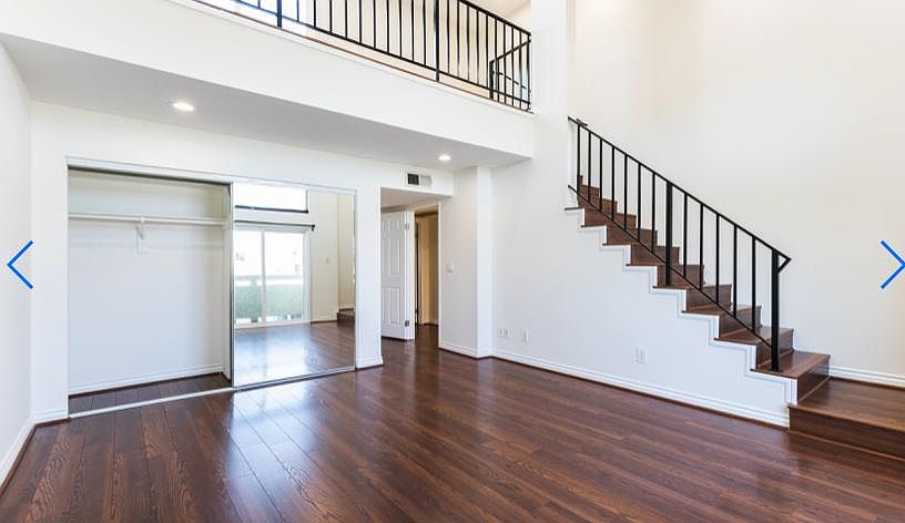 1st image of 13815 Victory Blvd Unit 3