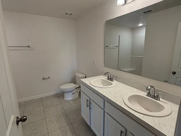 539 Finch Ct — Photo 18