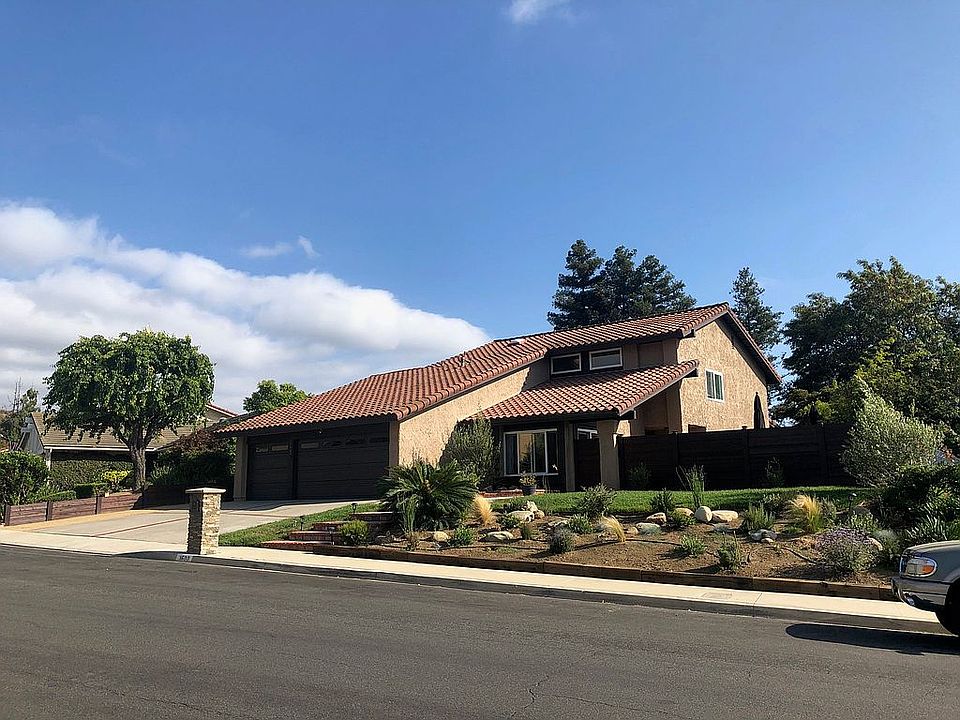 2nd image of 3600 Radcliffe Rd