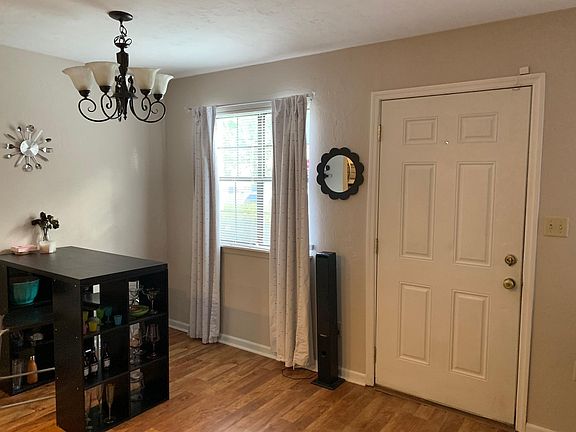 3rd image of 828 W Carolina St APT 5