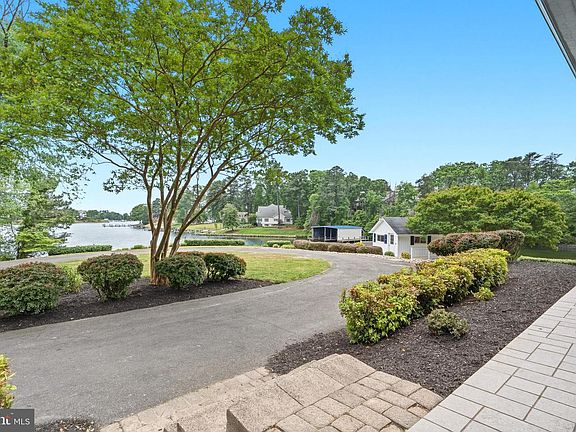 5th image of 160 Bamboushay Ln