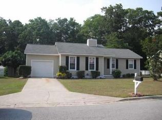 206 Spring Dr, Jacksonville, NC 28540