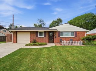 2425 Acorn Dr, Dayton, OH 45419