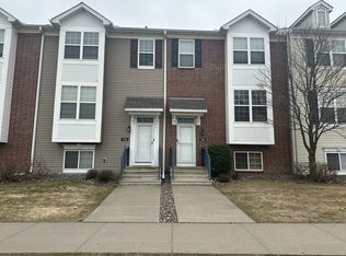 554 Huset Pkwy NE, Columbia Heights, MN 55421