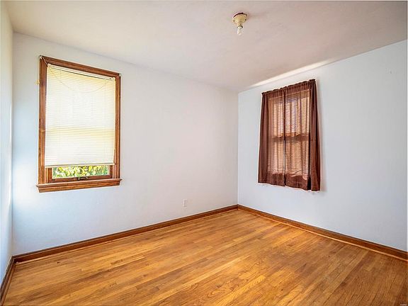 5th image of 12508 Hillview Dr