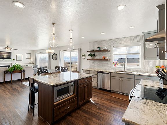 5th image of 111 S 1250 E