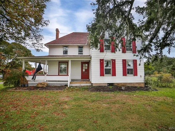 4114 Mapleton Rd, Lockport, NY 14094