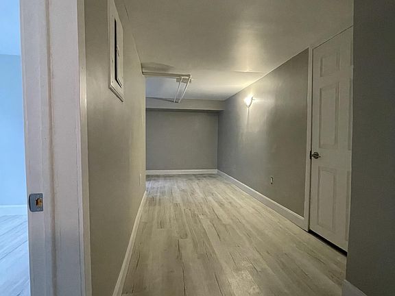 5th image of 358 Cambridge St N