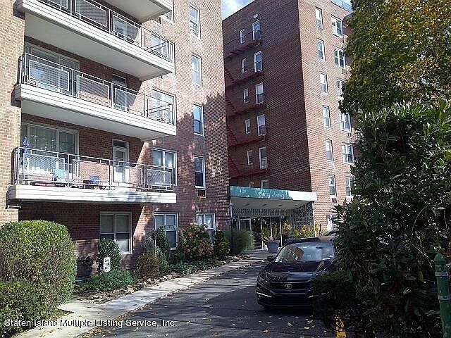 2nd image of 55 Austin Pl APT 4S