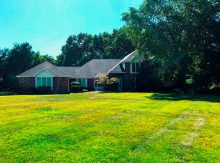 2121 Kehrspoint Dr, Chesterfield, MO 63005