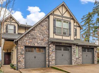 3646 SW Baird St UNIT 2, Portland, OR 97219