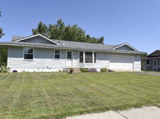 81 117th Ave NE, Blaine, MN 55434