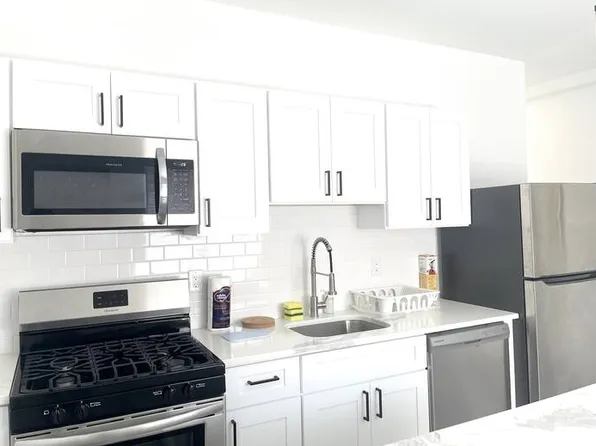 819 42nd St #7, Philadelphia, PA 19104