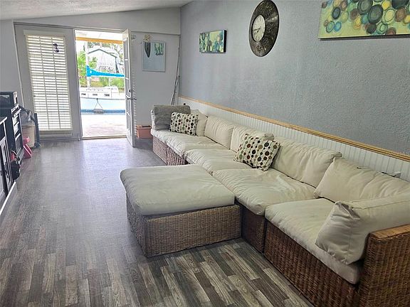 3rd image of 6726 Albatross Ln