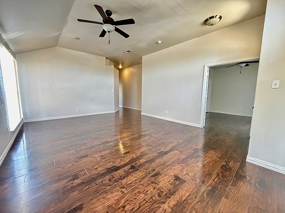 4th image of 5408 Dove Dr