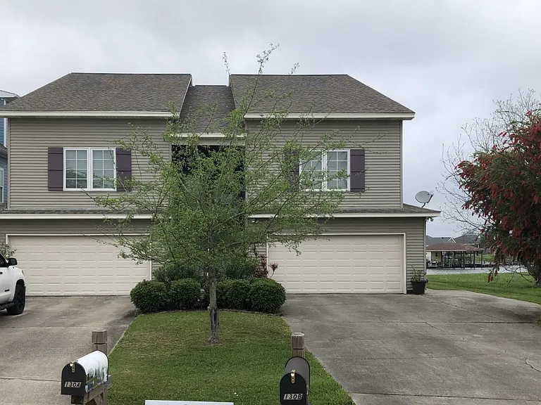 130 Northshore Cir #B — Photo 1