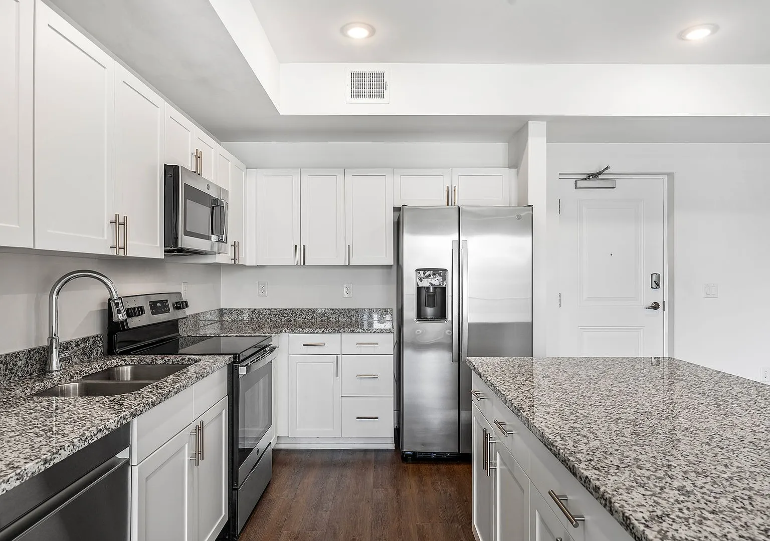 Cape Southwest 55+ Apartment Community — Photo 4