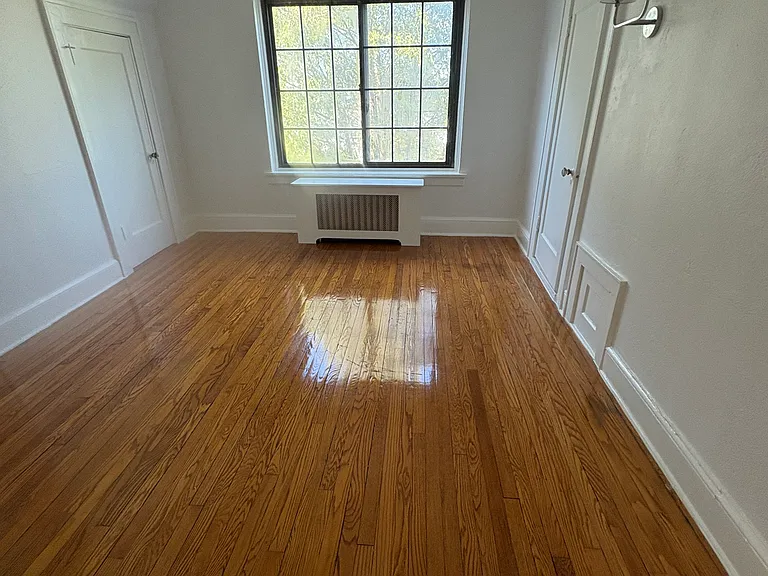 94 Martha Ct #4 — Photo 6