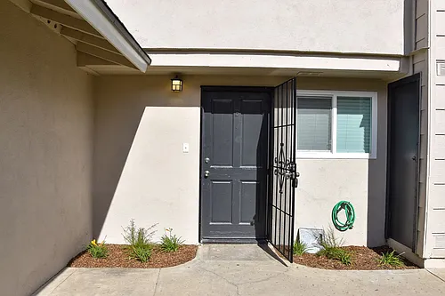 815 N Olive St Photo 1