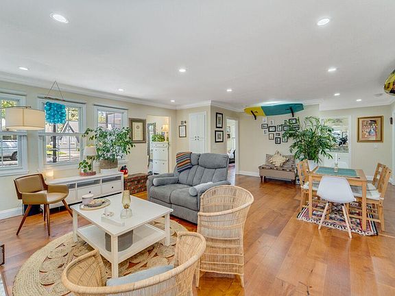 2nd image of 1358 Hanchett Ave