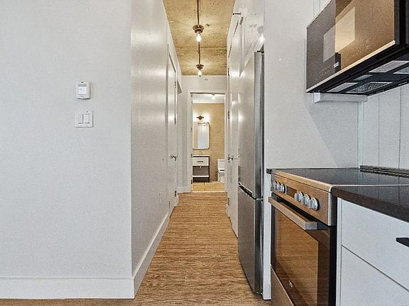 3rd image of 815 Flatbush Ave #202