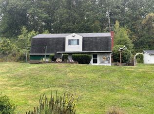 138 Deemer Ln, Ford City, PA 16226
