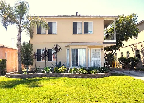 2574 Southern Ave #B Photo 1