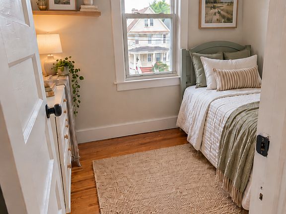5th image of 352 Jackson St #2.5