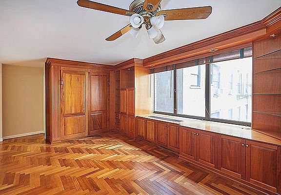 4th image of 422 E 72nd St APT 4B