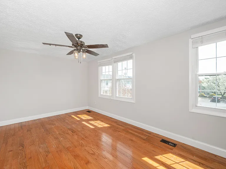 11724 Rosearbor Ct — Photo 7