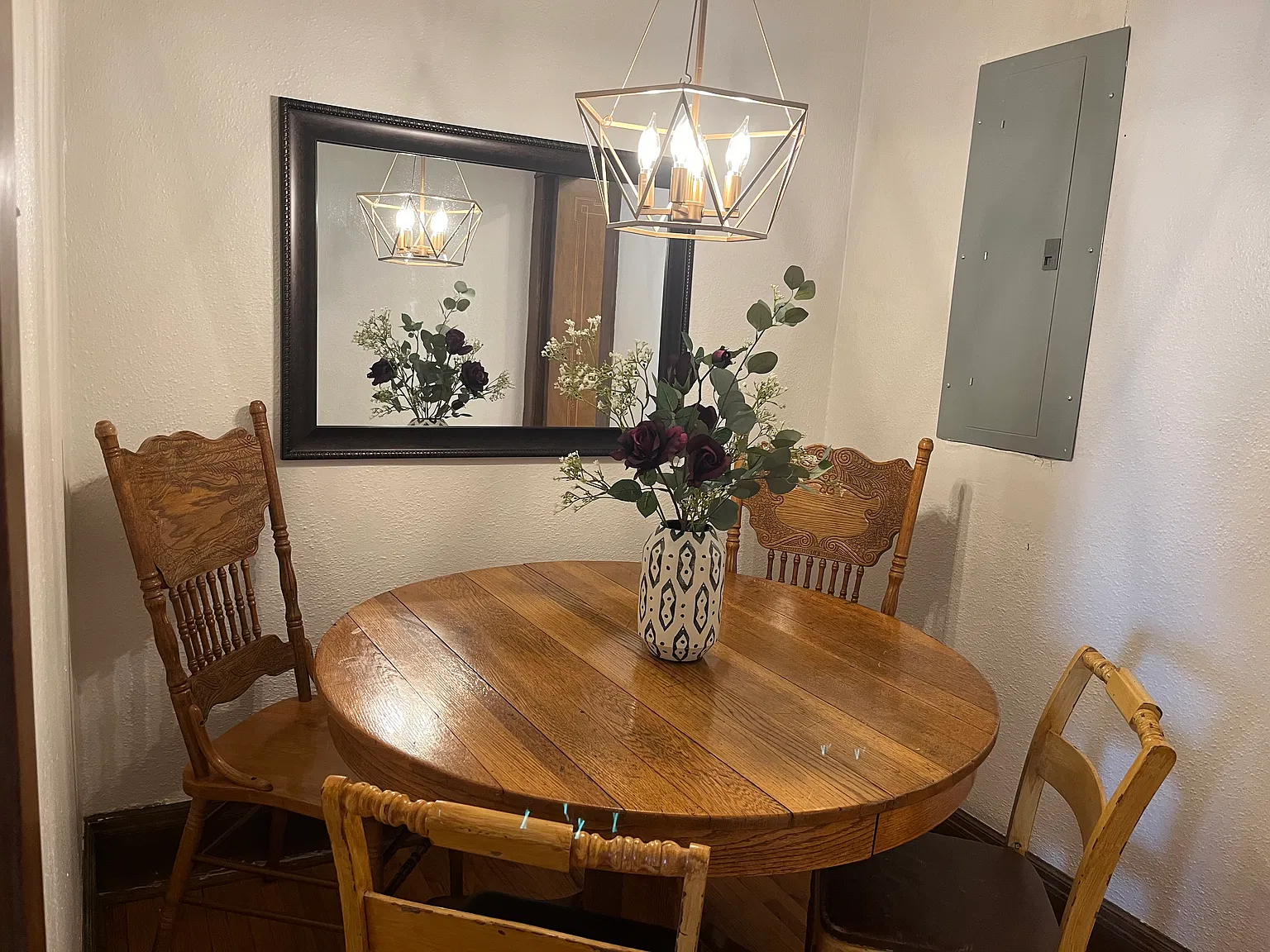 Downtown Views Apartment — Photo 3