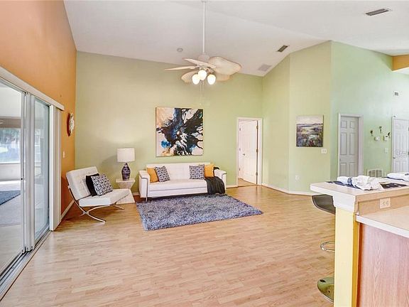 4th image of 9719 Cypress Harbor Dr