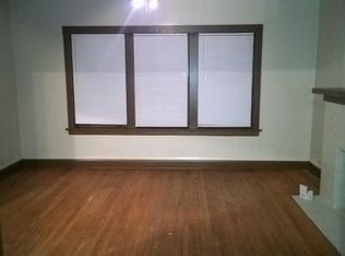 7823 S Colfax Ave APT 2, Chicago, IL 60649