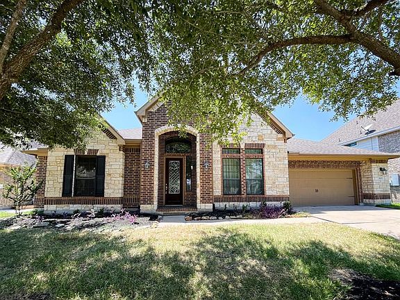 2nd image of 5015 Crystal Bluff Ct