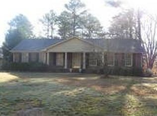 1138 Foxfire Cir, Elberton, GA 30635