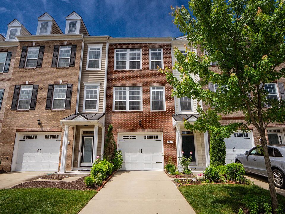 1st image of 4829 Forest Pines Dr