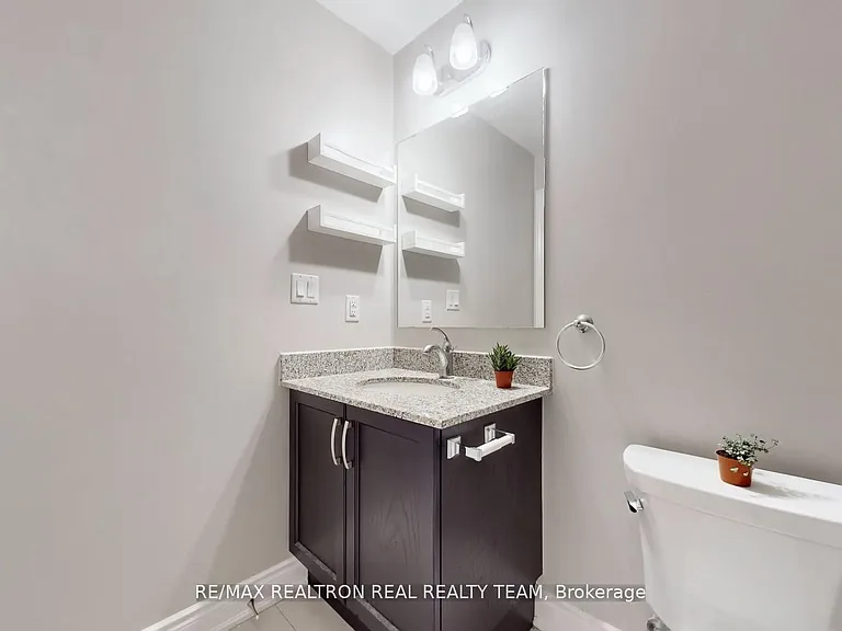 3170 Erin Mills Pkwy #332 — Photo 25