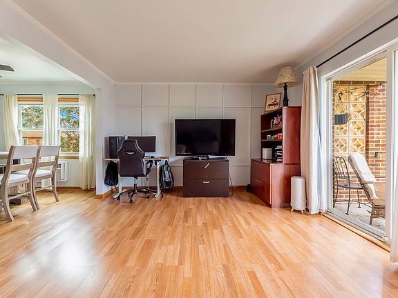 2nd image of 6416 W 64th Pl APT 3A