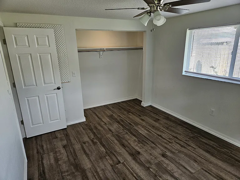4416 E Drake Blvd — Photo 6