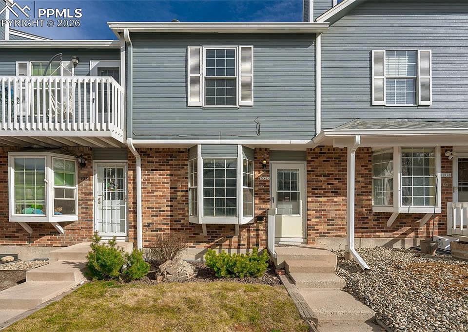 1st image of 1936 Giltshire Dr